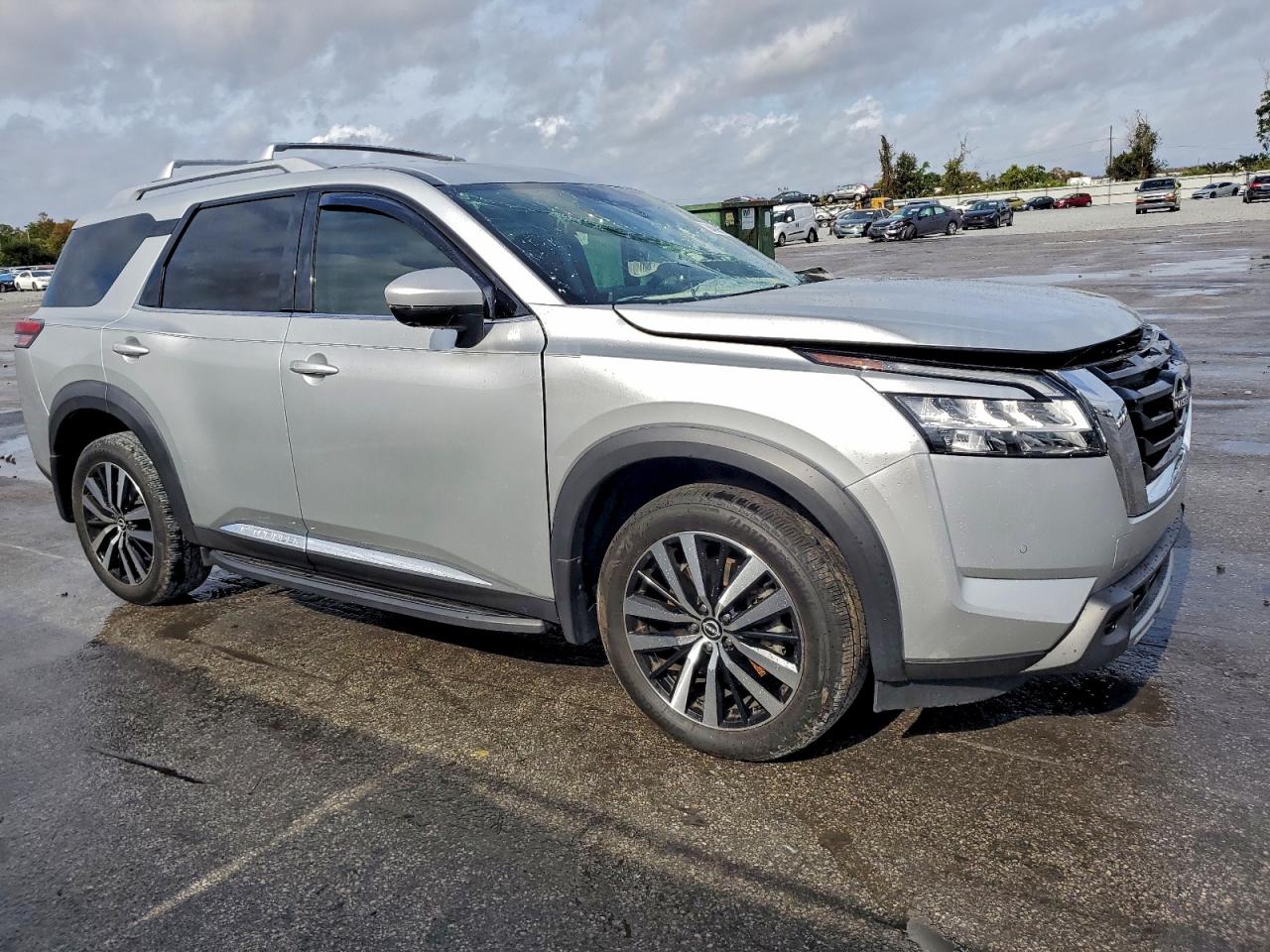 NISSAN PATHFINDER PLATINUM
