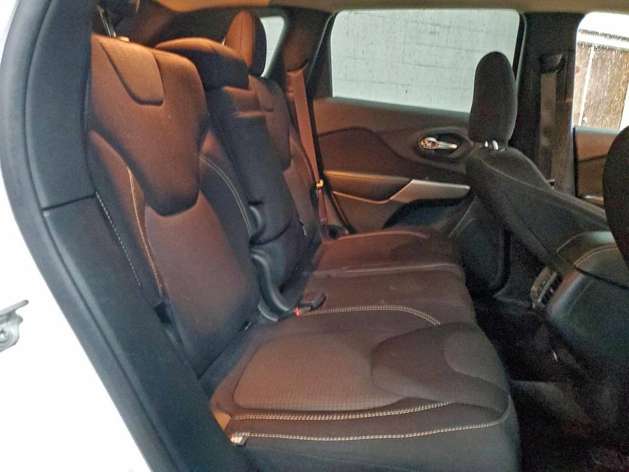 JEEP GRAND CHEROKEE LATITUDE