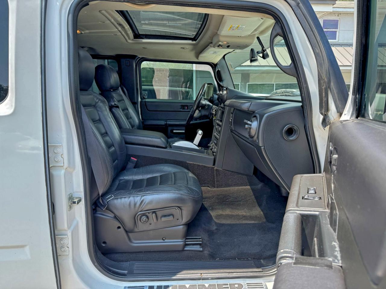 Lot #3316737451 2006 HUMMER H2