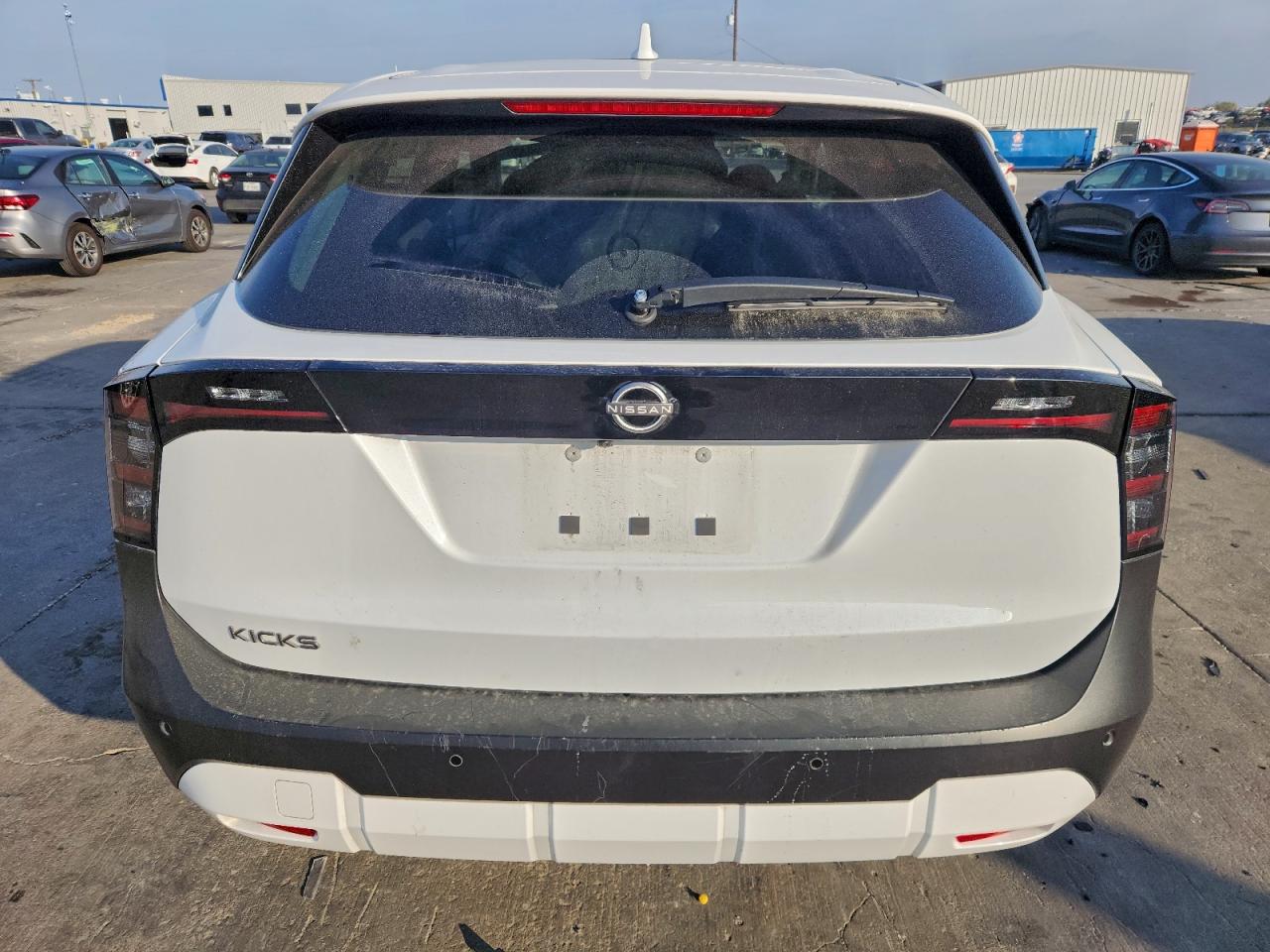 NISSAN KICKS SV