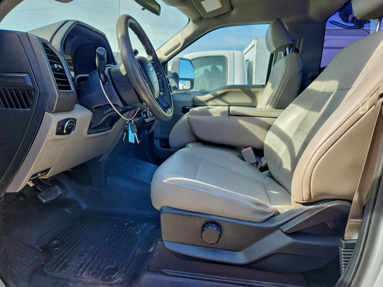 FORD F-350 SUPER DUTY