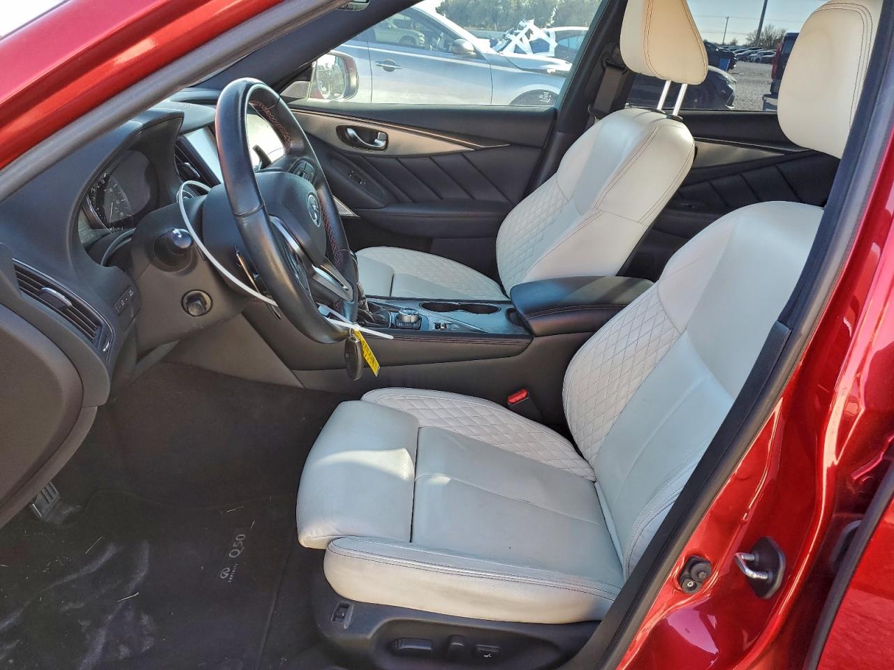 INFINITI Q50 RED SPORT 400