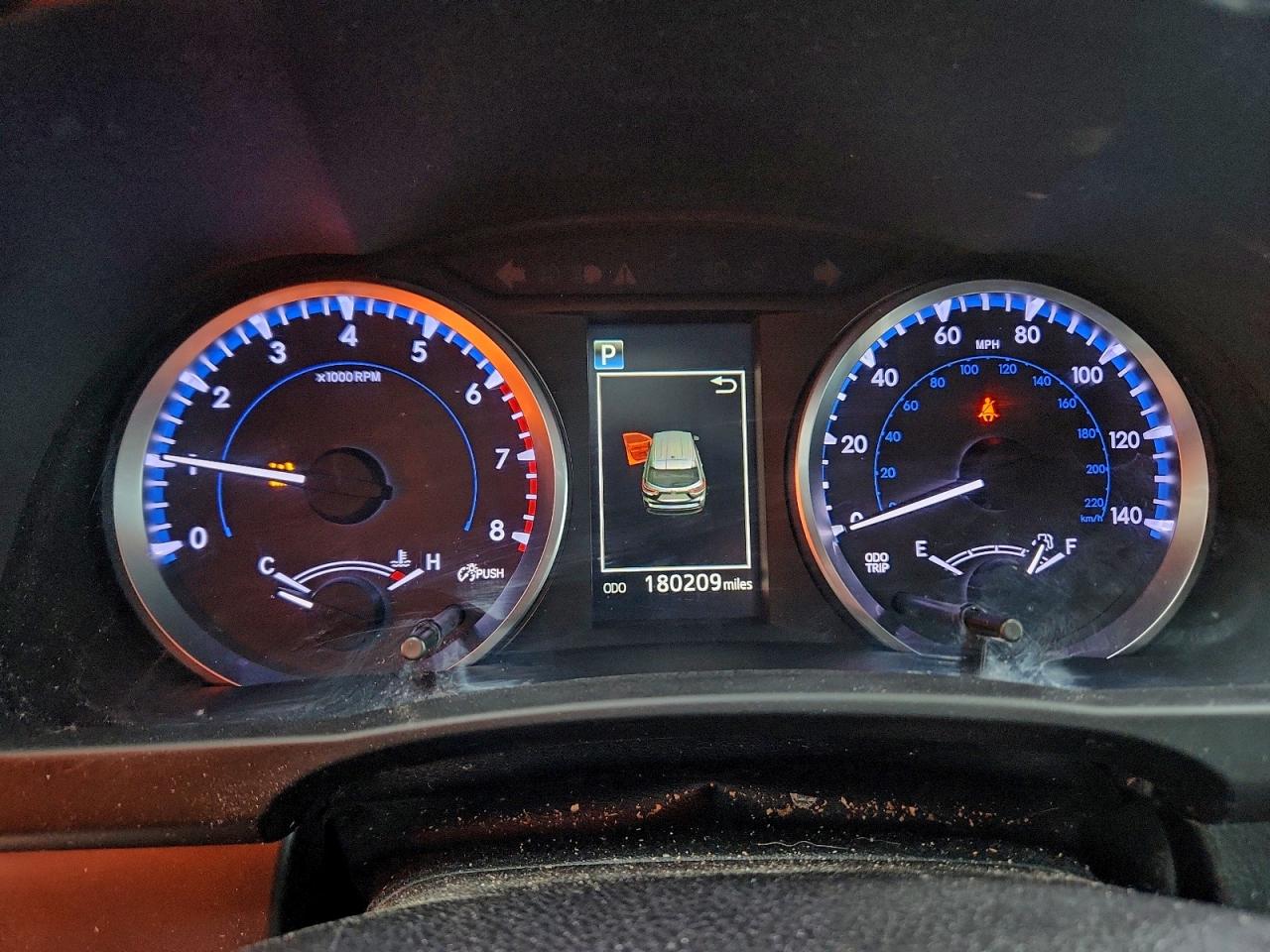 Lot #3308364282 2017 TOYOTA HIGHLANDER