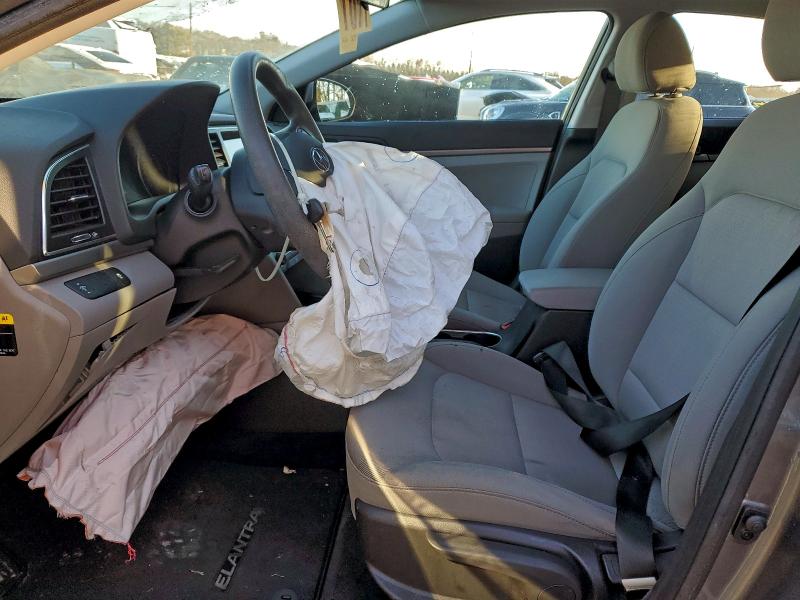 2018 HYUNDAI ELANTRA SE #3305379327