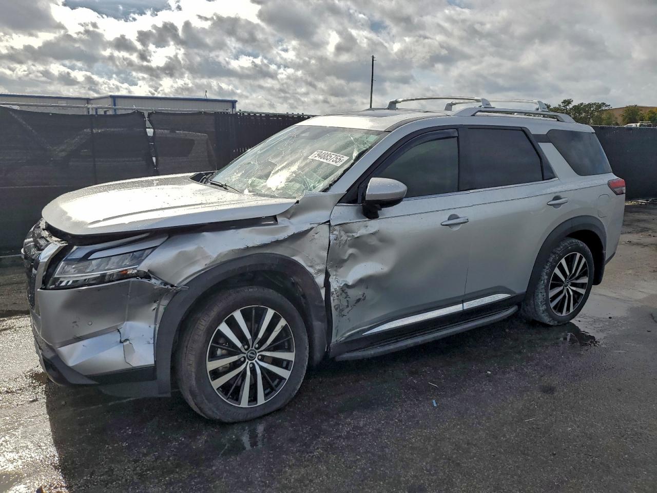 NISSAN PATHFINDER PLATINUM