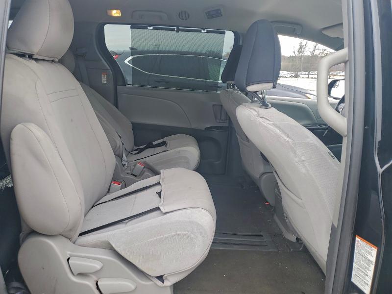 2016 TOYOTA SIENNA LE #3305212021