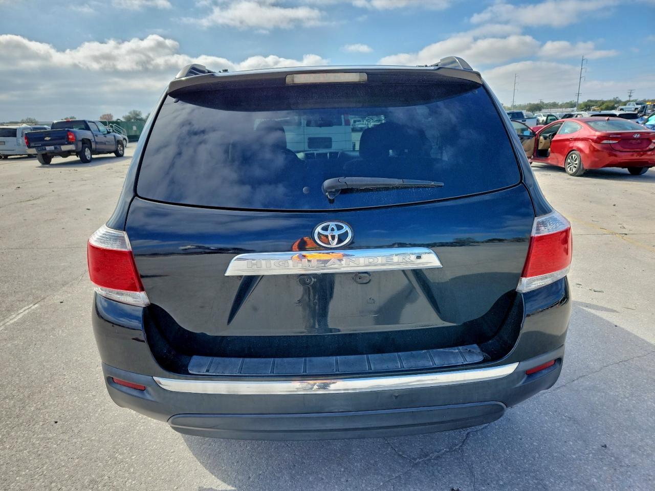 Lot #3317417611 2013 TOYOTA HIGHLANDER