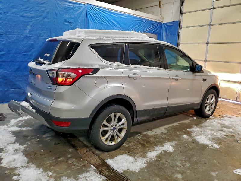 2017 FORD ESCAPE SE #3303789423