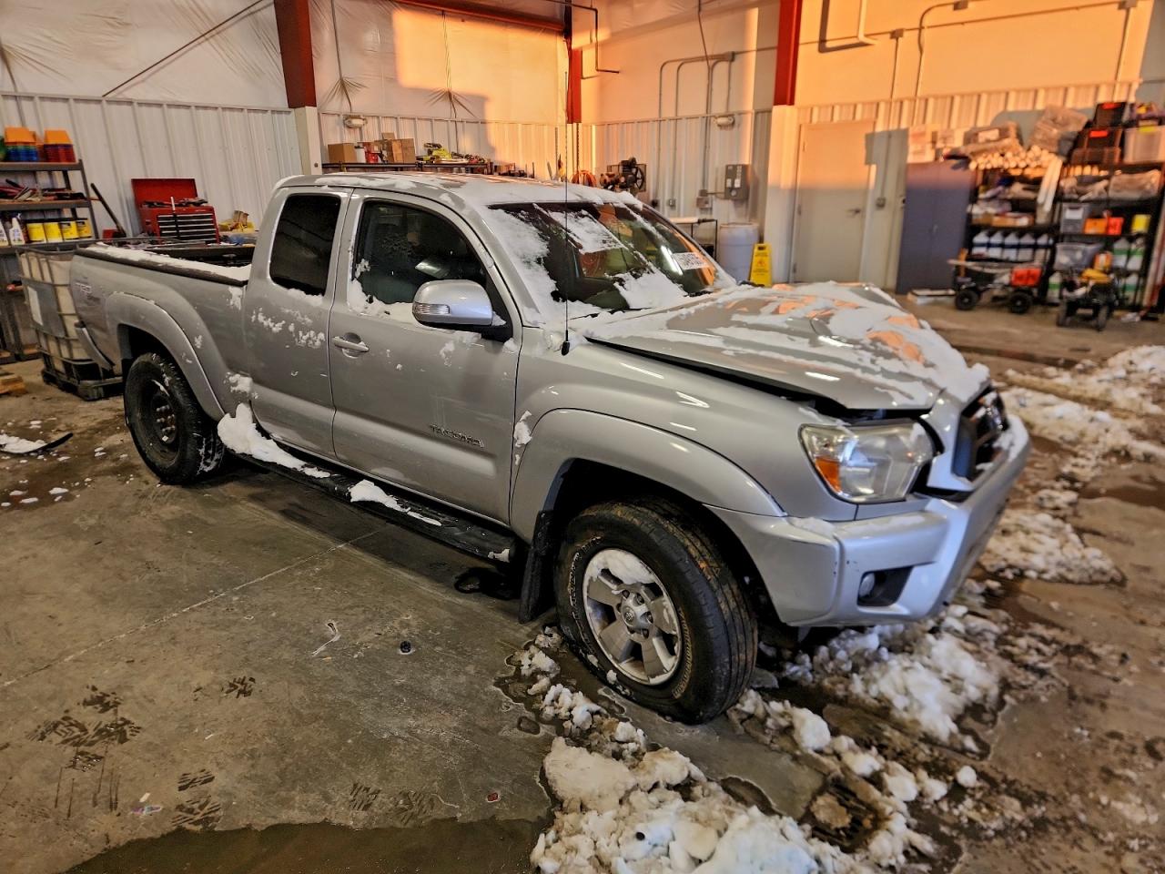 TOYOTA TACOMA