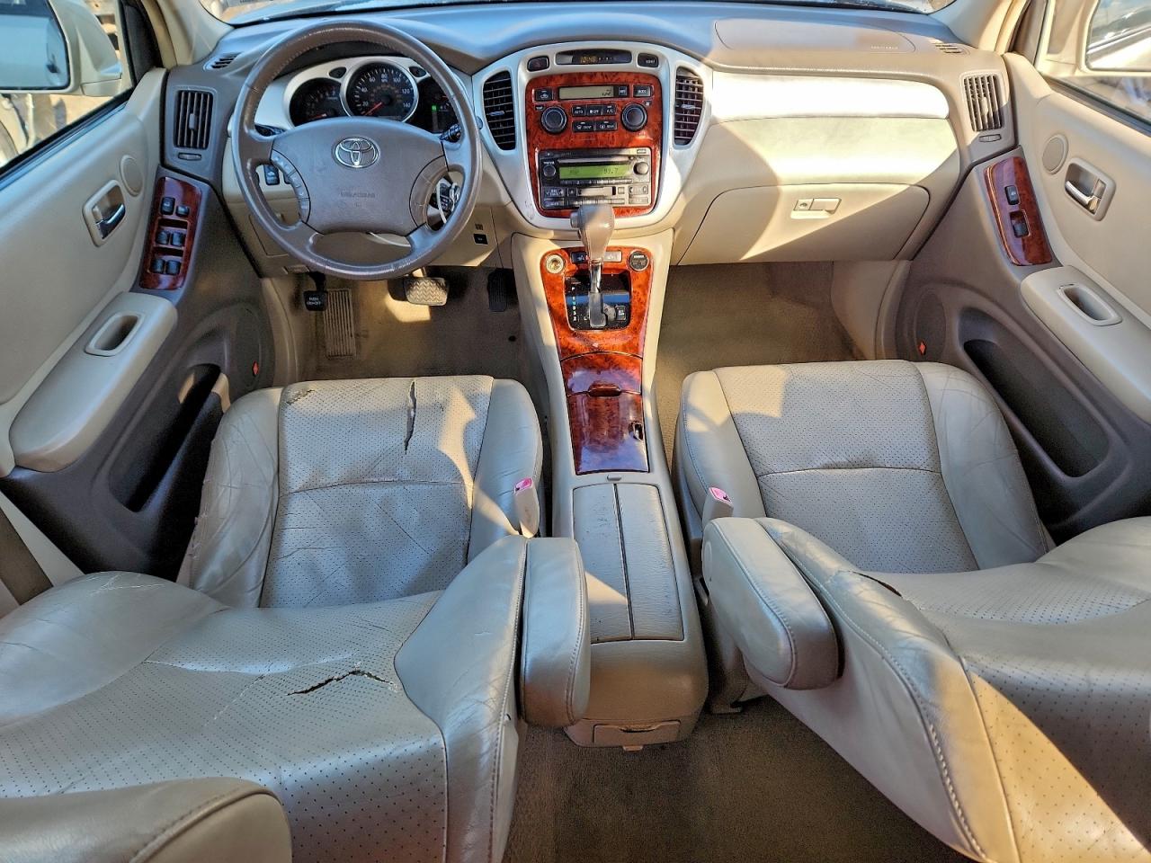 Lot #3312393119 2004 TOYOTA HIGHLANDER