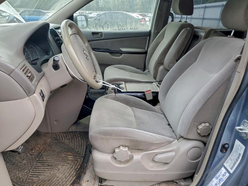 2004 TOYOTA SIENNA CE #3304059539