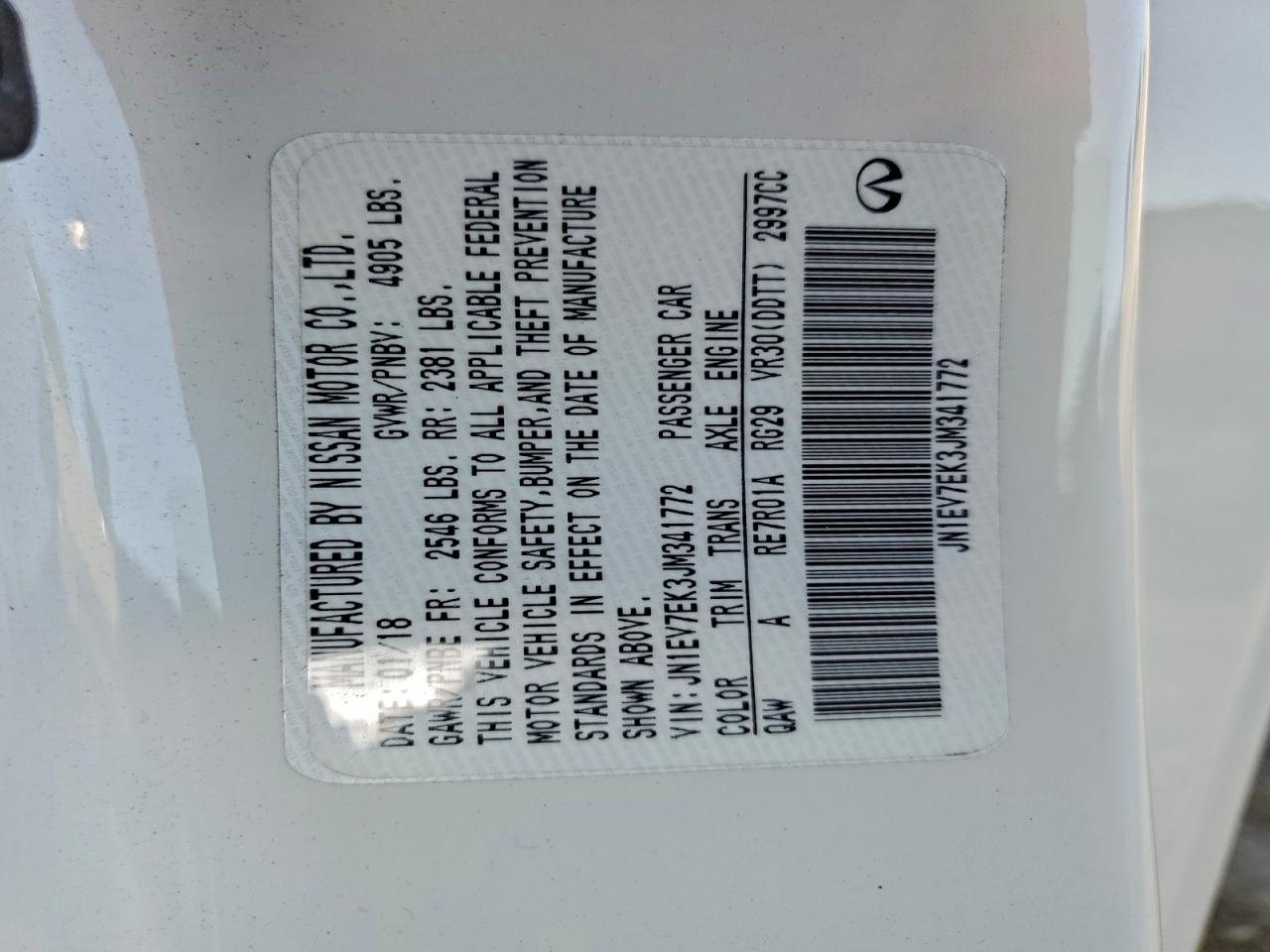 INFINITI Q60 LUXE 300