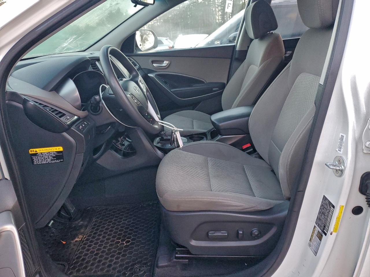 Lot #3310341963 2016 HYUNDAI SANTA FE S