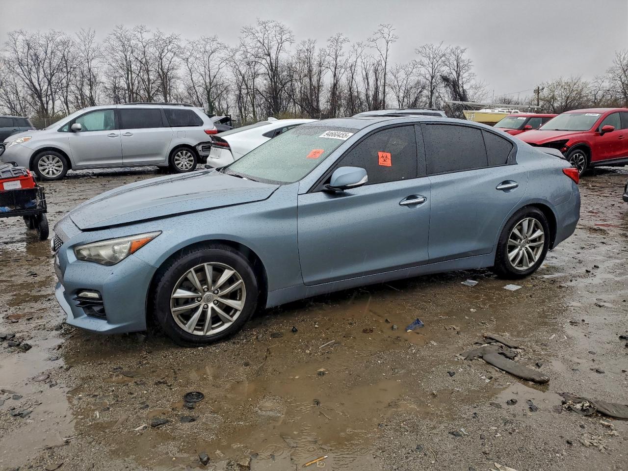 INFINITI Q50 PREMIUM