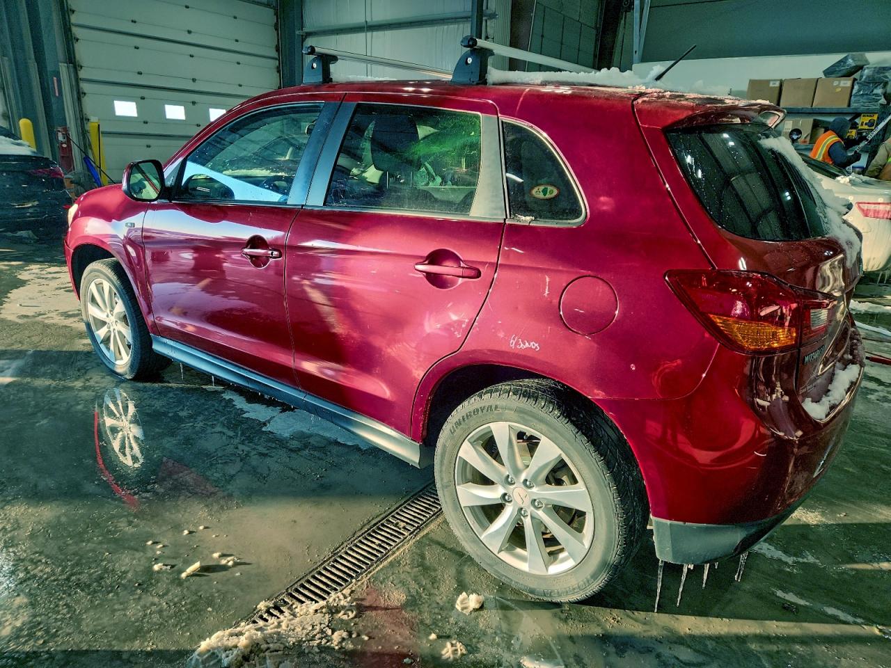 MITSUBISHI OUTLANDER ES