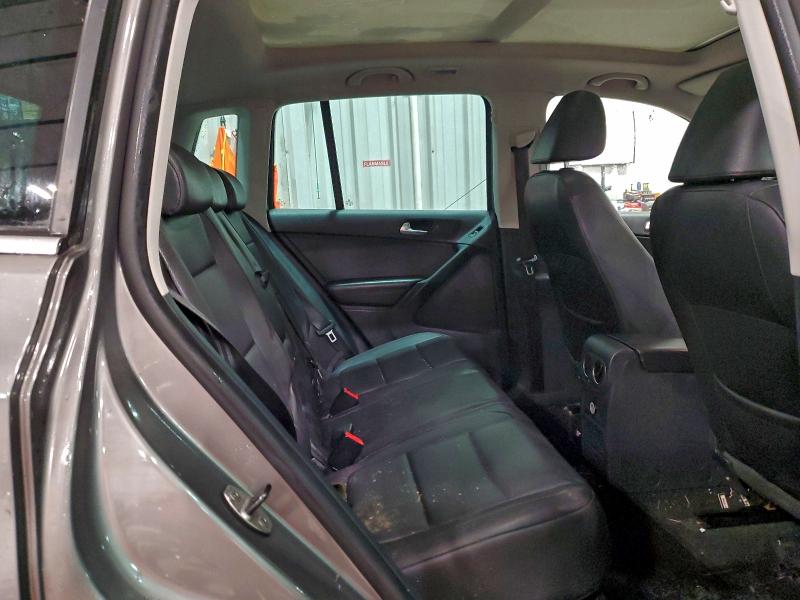 2011 VOLKSWAGEN TIGUAN S #3302909060