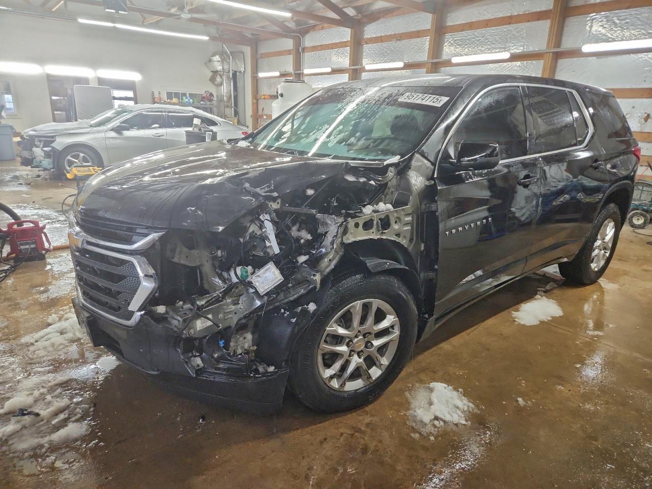 CHEVROLET TRAVERSE LS