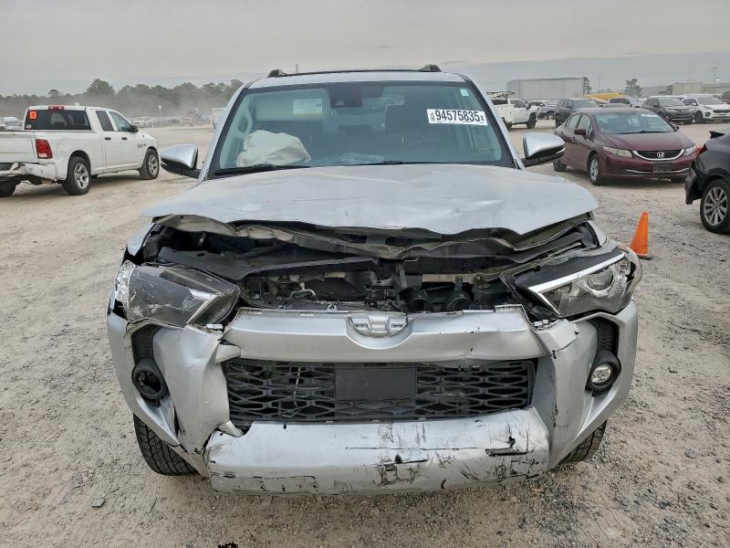 2022 TOYOTA 4RUNNER SR #3317691073