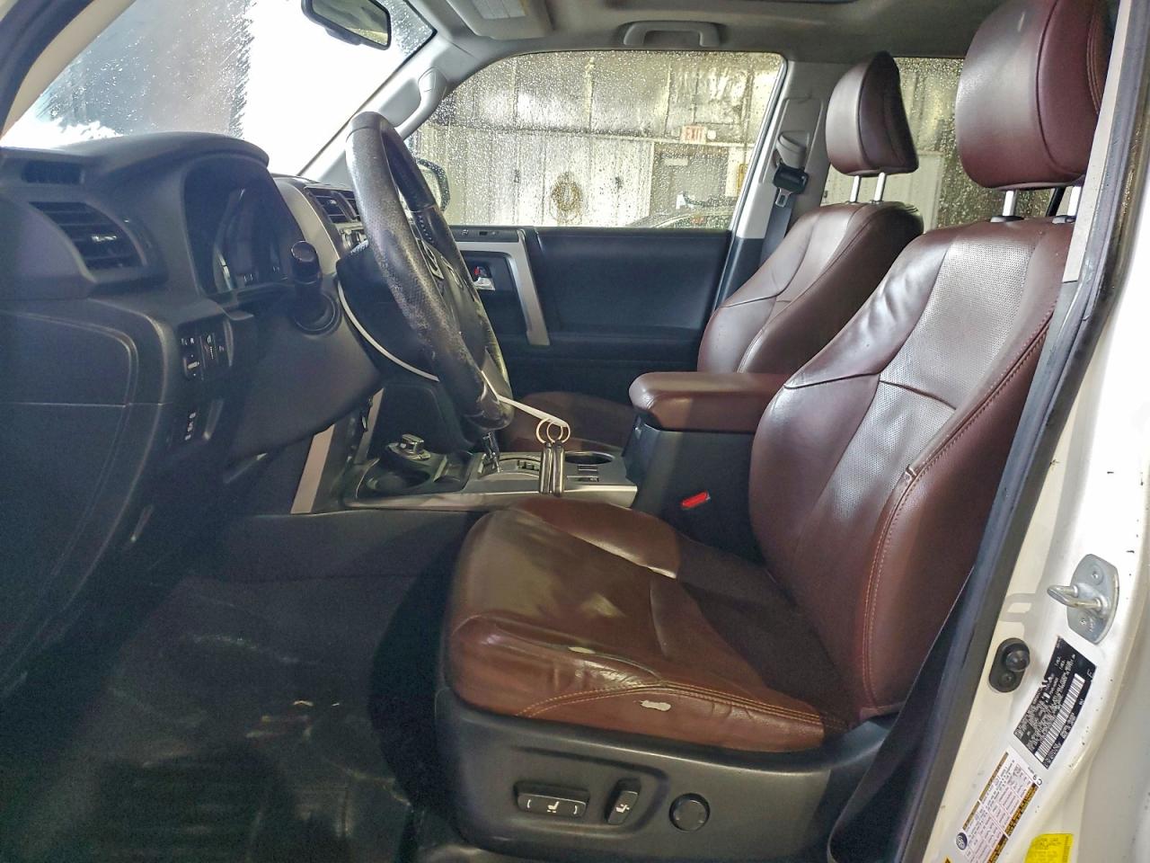 TOYOTA 4RUNNER SR5/SR5 PREMIUM