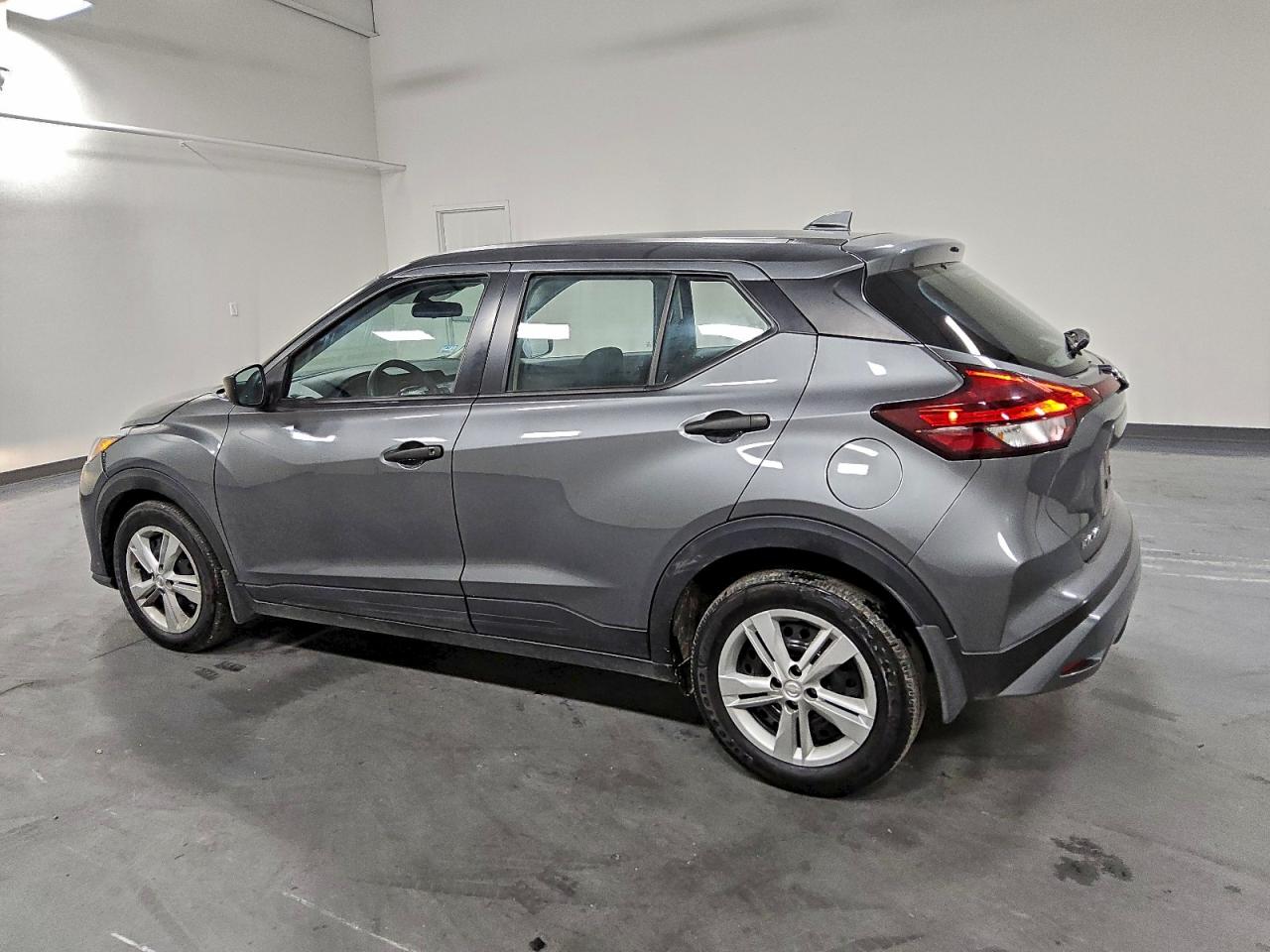 Lot #3310610289 2024 NISSAN KICKS S