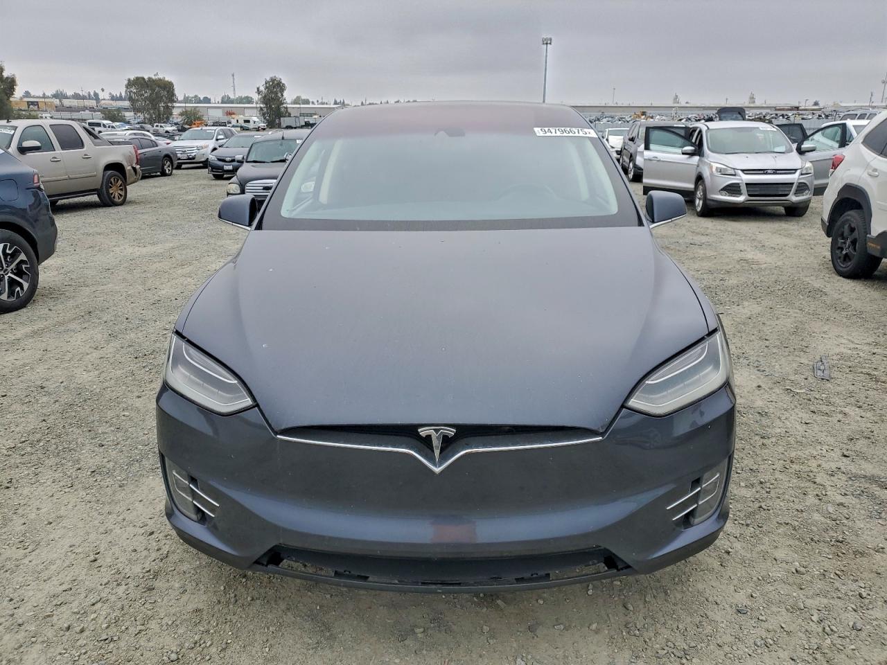 TESLA MODEL X