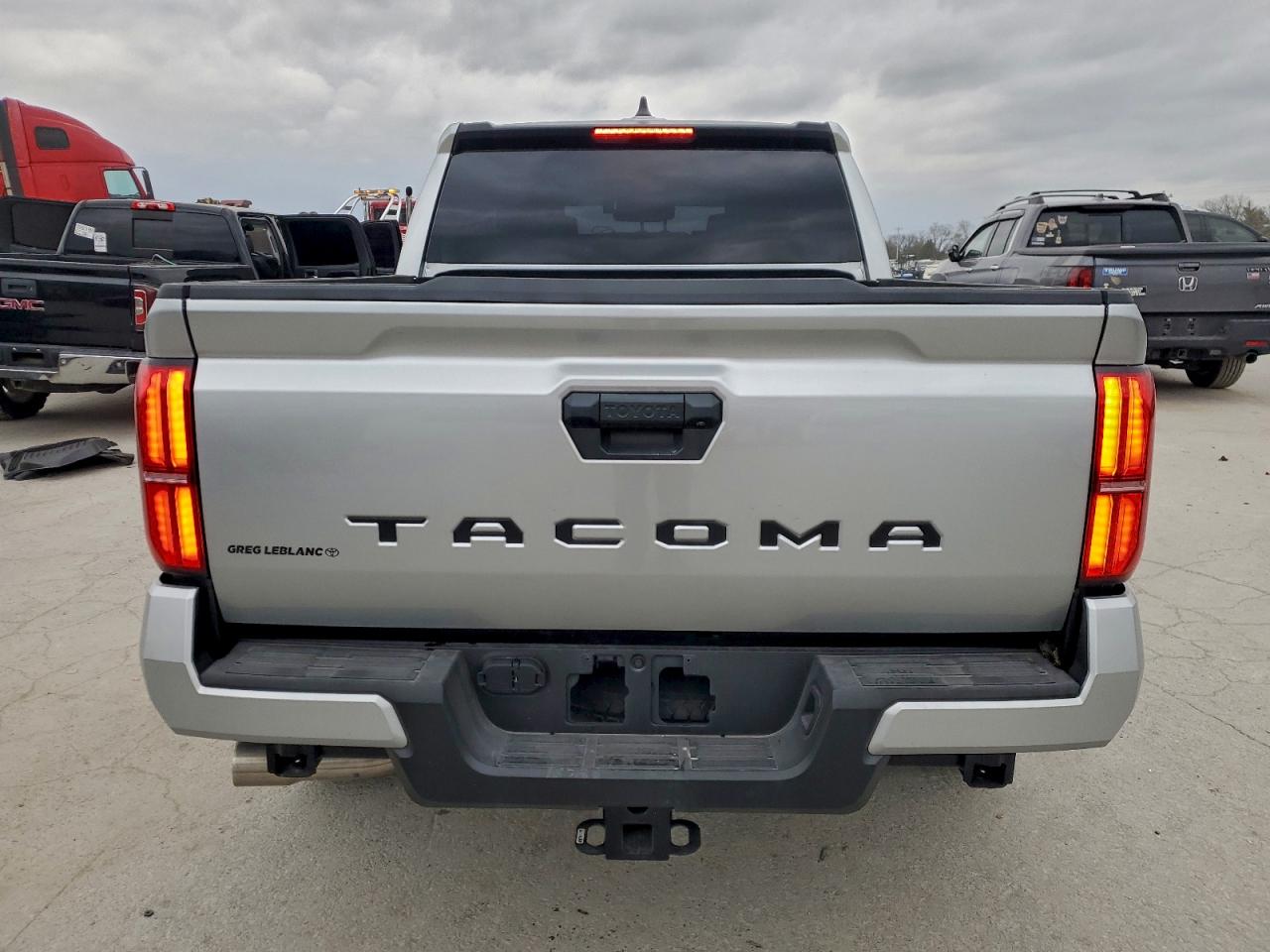 Lot #3311656237 2025 TOYOTA TACOMA DOU