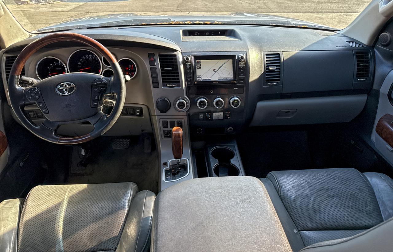 TOYOTA SEQUOIA PLATINUM