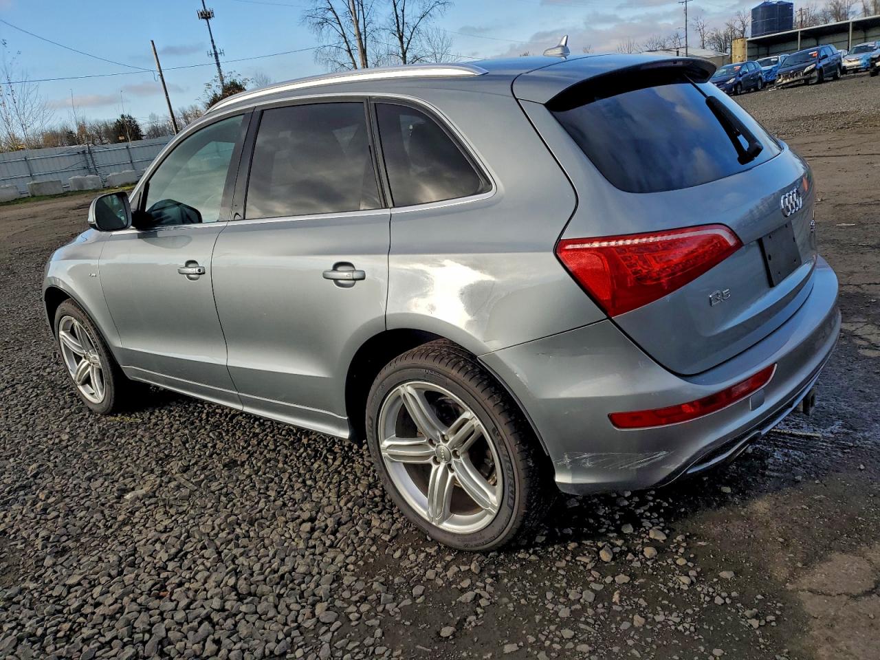 AUDI Q5 PREMIUM PLUS