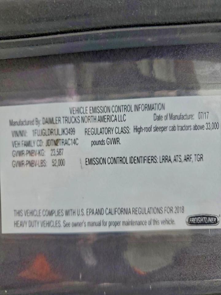 Lot #3308298183 2018 FREIGHTLINER CASCADIA 1