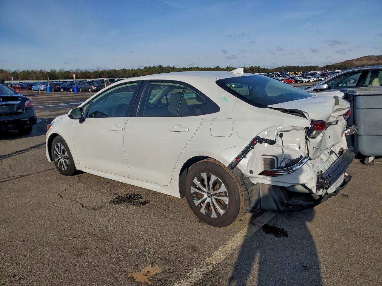 Lot #3315888133 2022 TOYOTA COROLLA LE