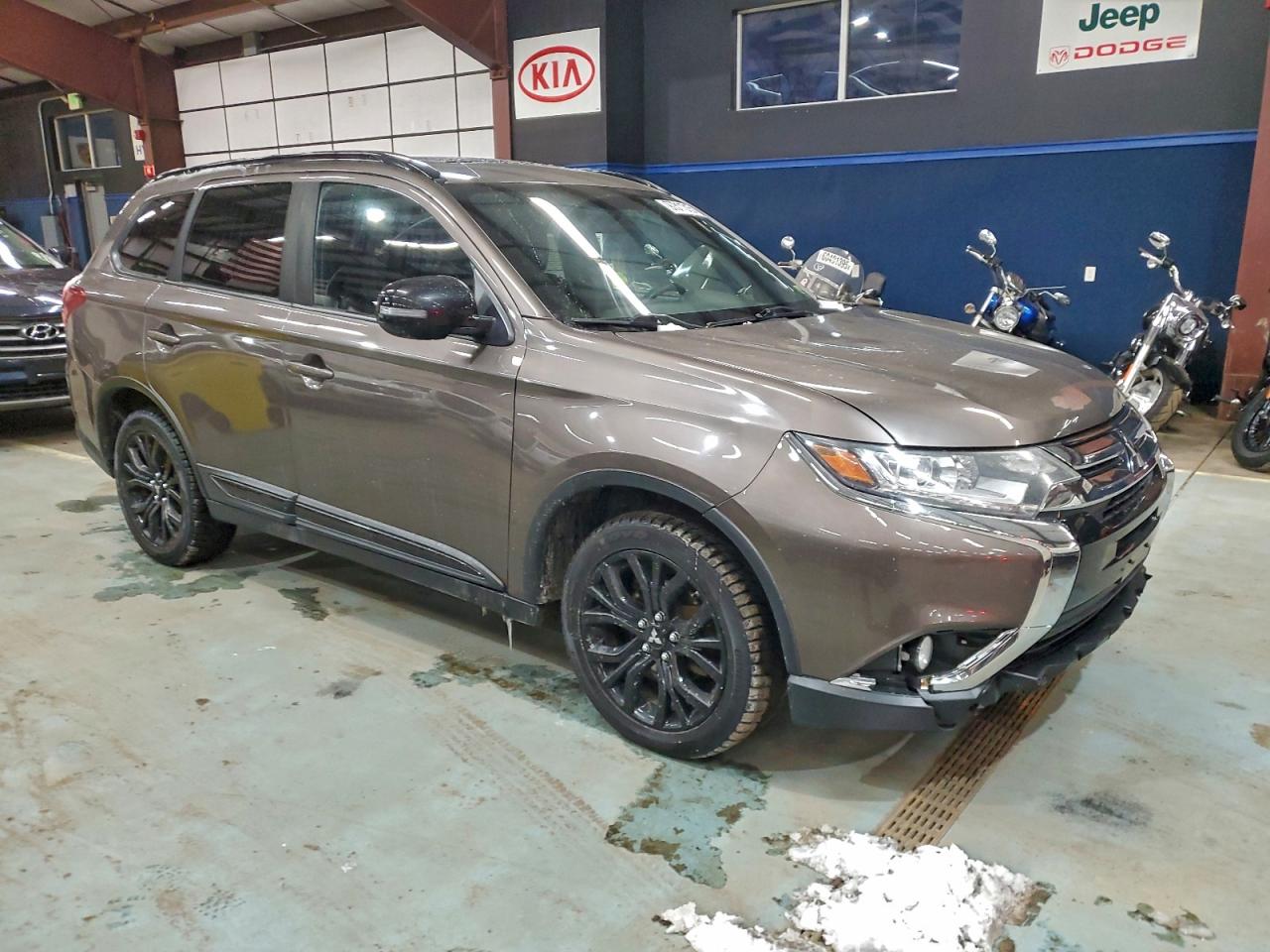 Lot #3316012780 2018 MITSUBISHI OUTLANDER