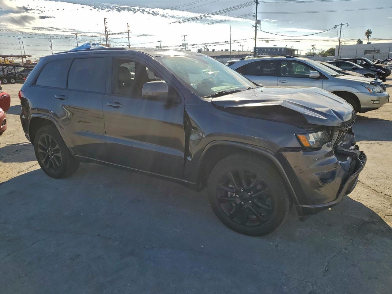 JEEP GRAND CHEROKEE LAREDO