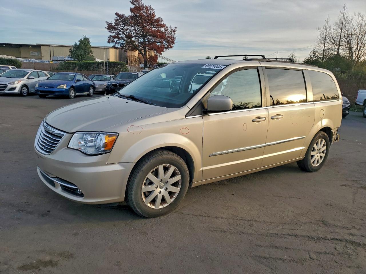 CHRYSLER TOWN & COUNTRY TOURING