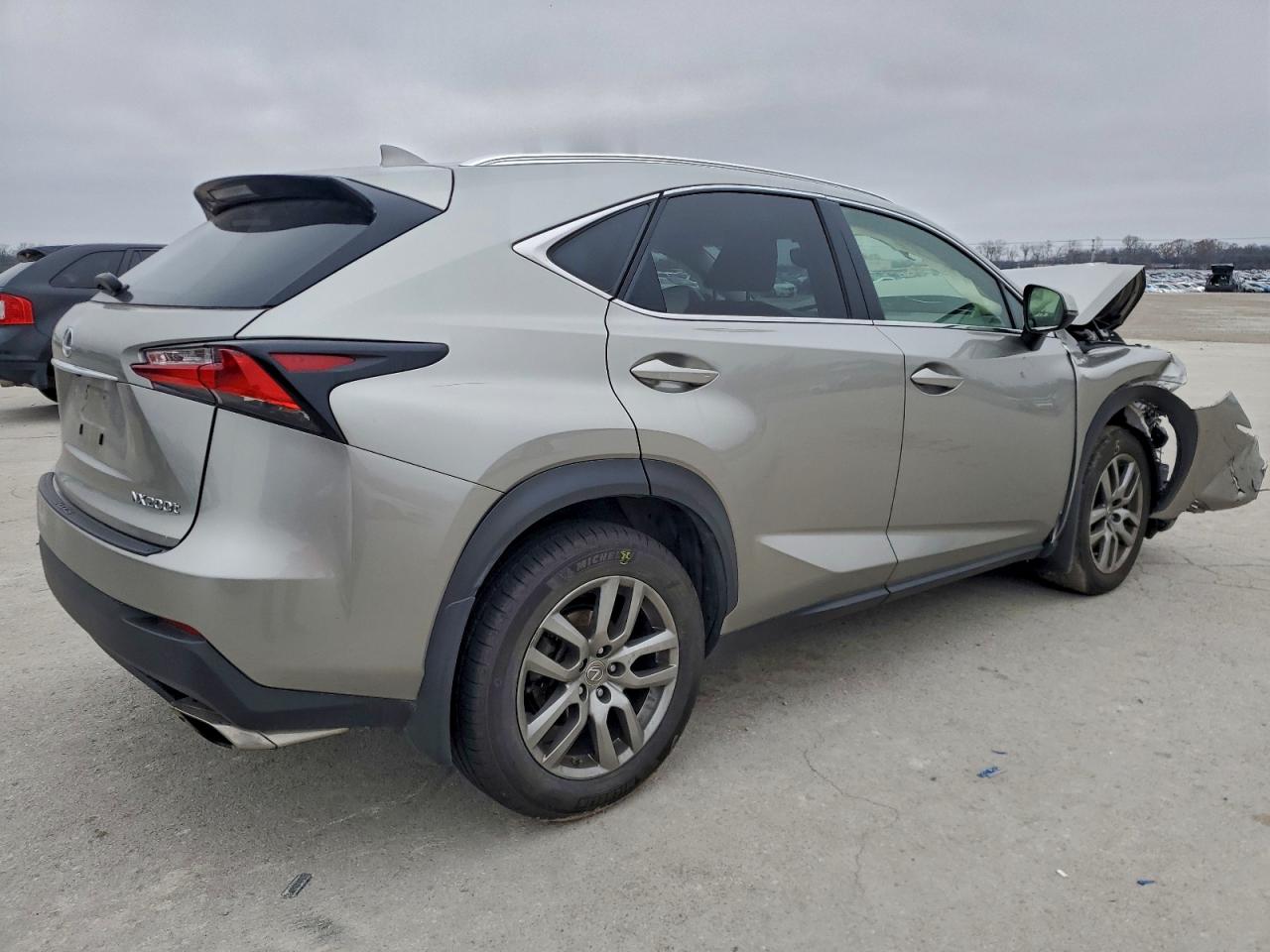 LEXUS NX 200T