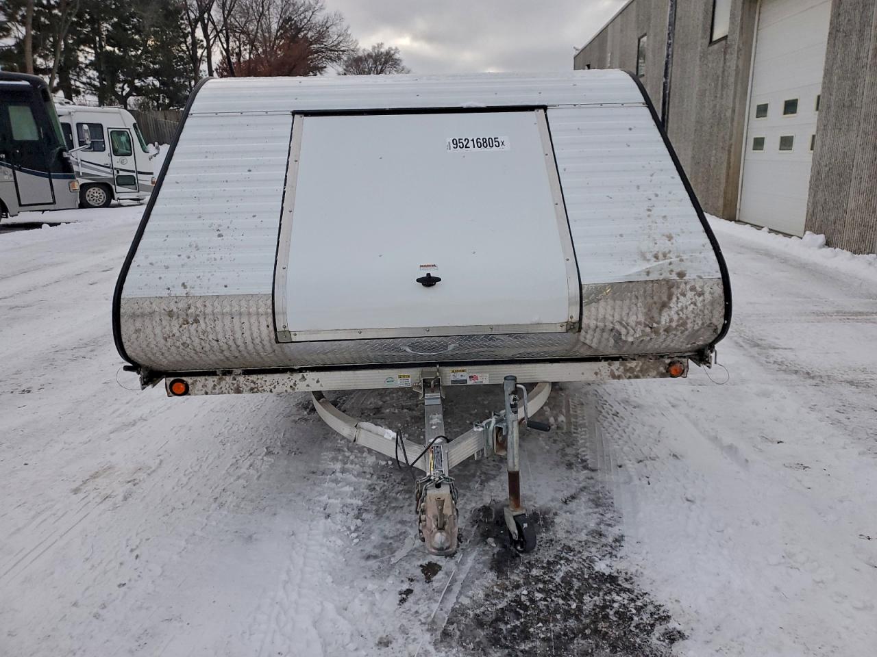 Lot #3302691029 2019 TRITON ENCLOSED T