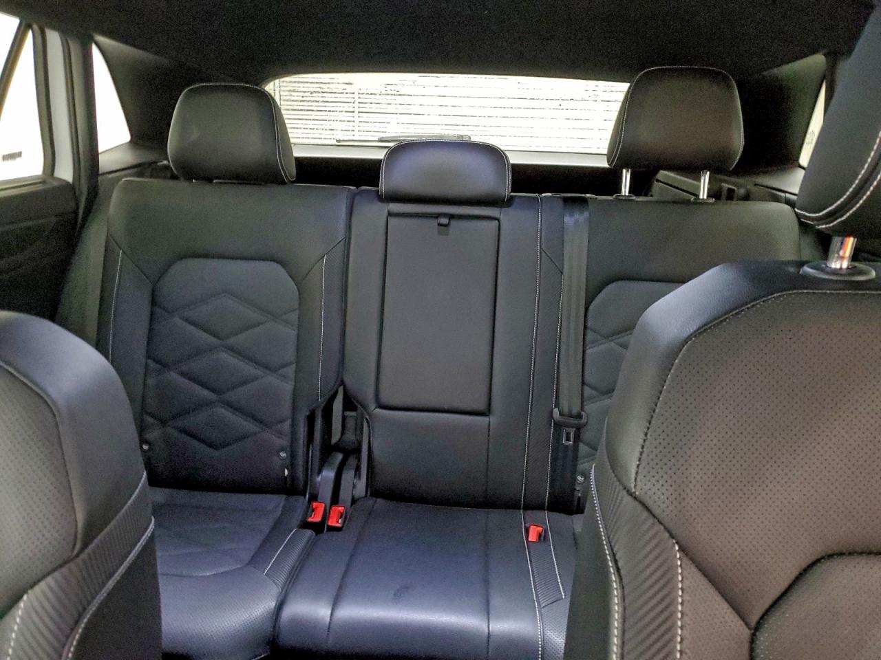 VOLKSWAGEN ATLAS CROSS SPORT SE