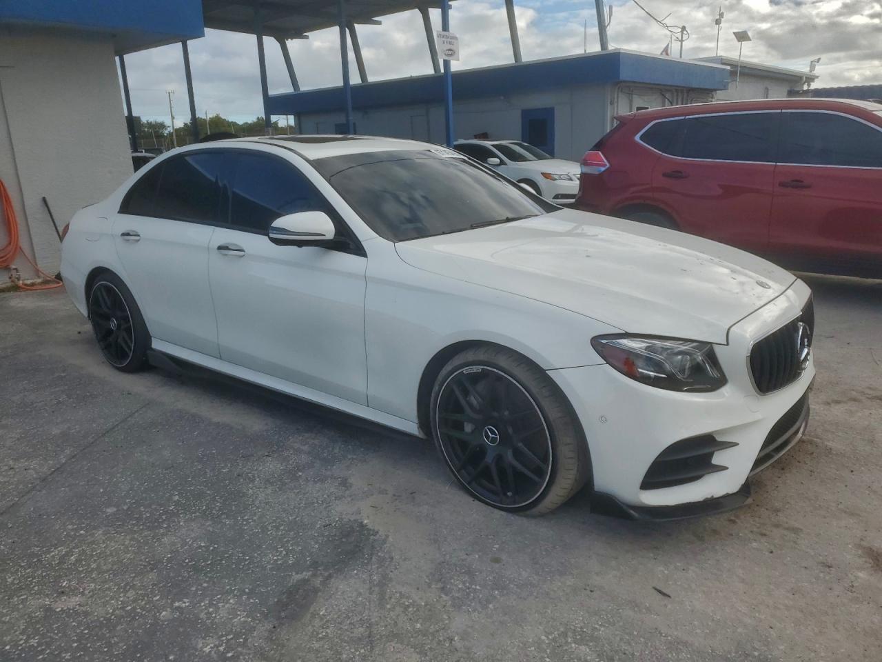 Lot #3318912930 2019 MERCEDES-BENZ E 300