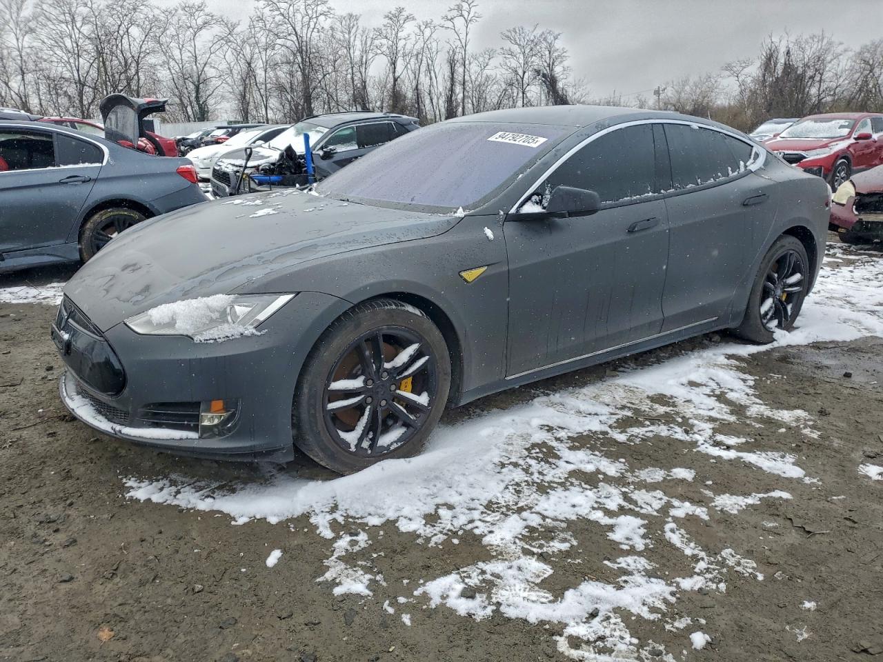 TESLA MODEL S