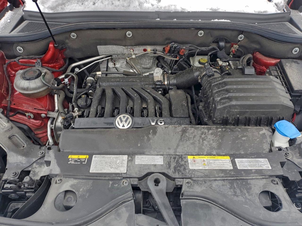 VOLKSWAGEN ATLAS CROSS SPORT SEL PREMIUM R-LINE