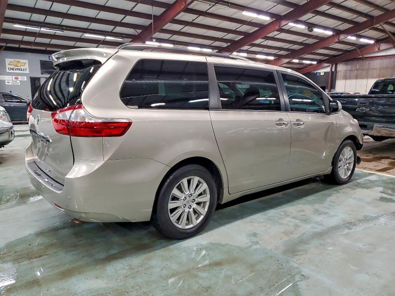 2017 TOYOTA SIENNA XLE #3304002644