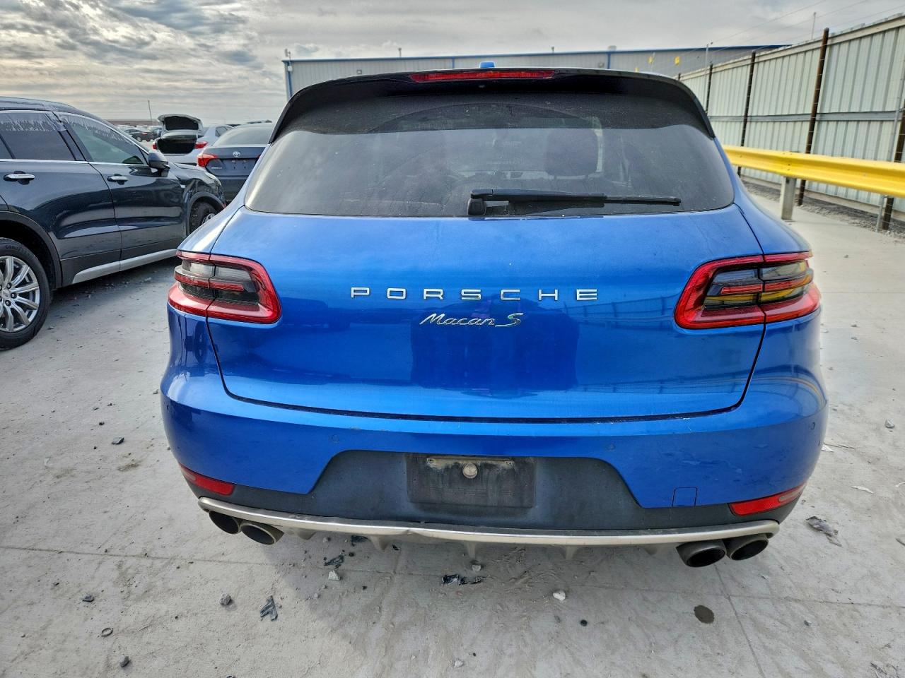 PORSCHE MACAN S