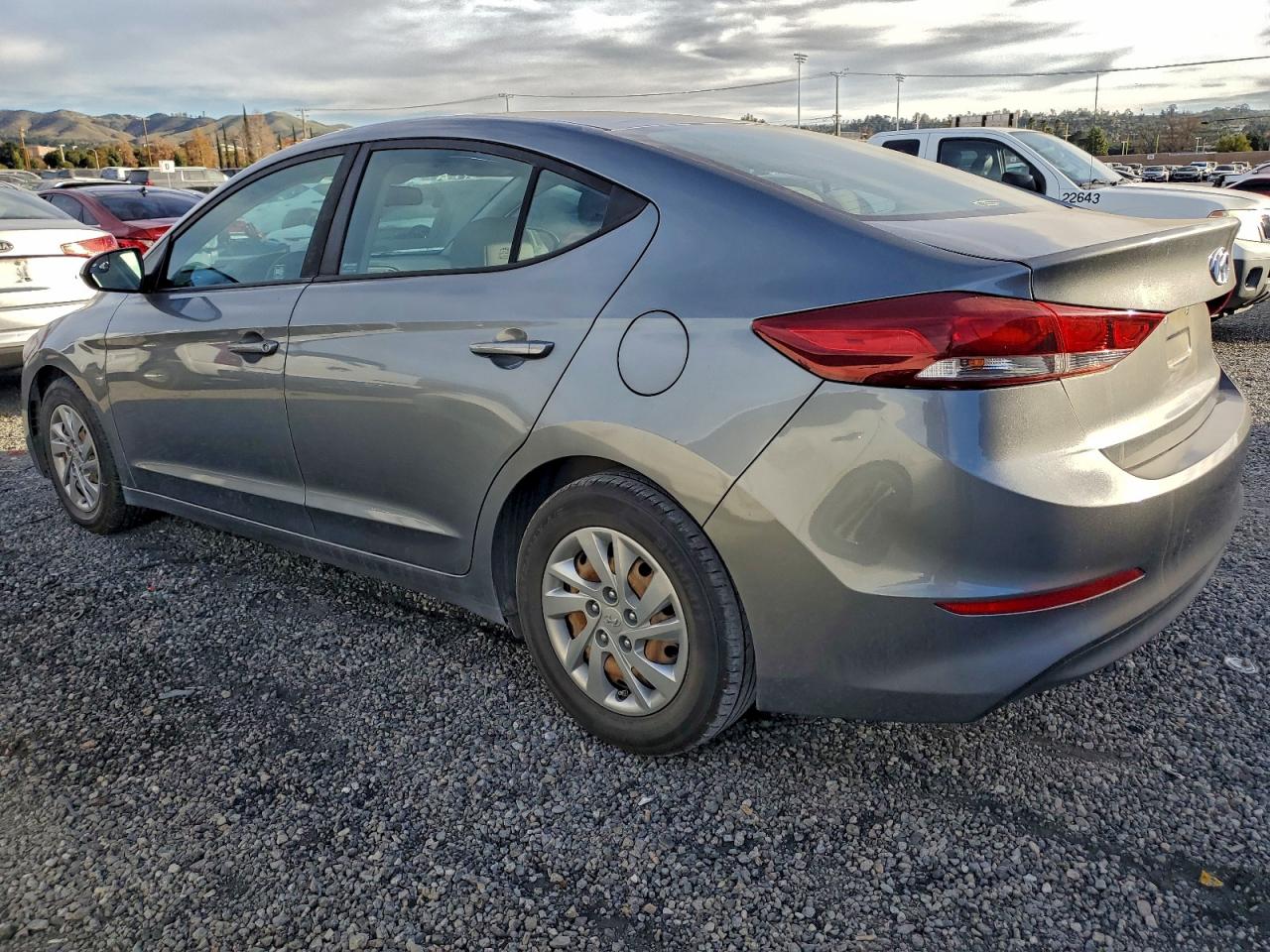 Lot #3319334996 2018 HYUNDAI ELANTRA