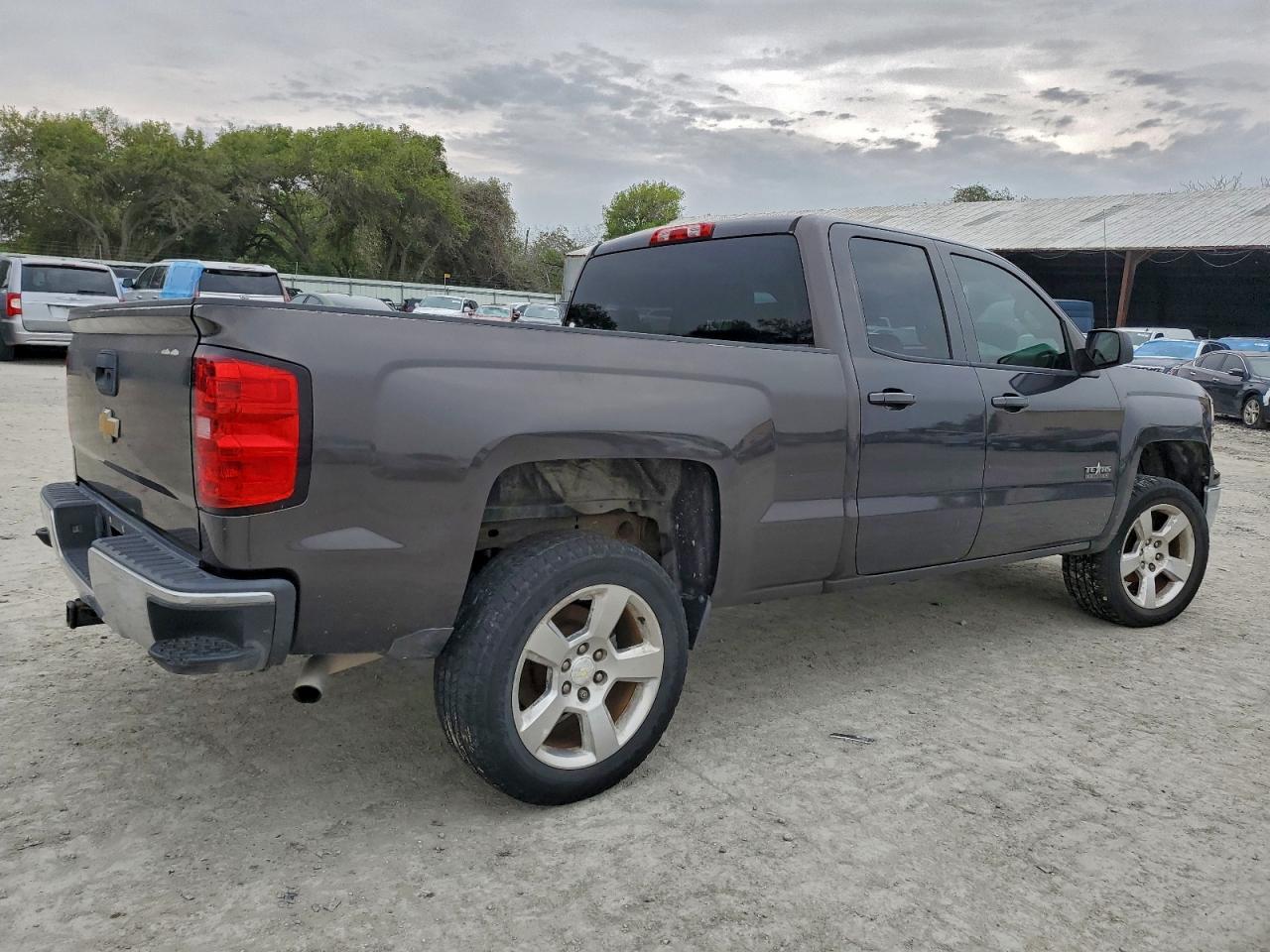 CHEVROLET SILVERADO C1500 LT