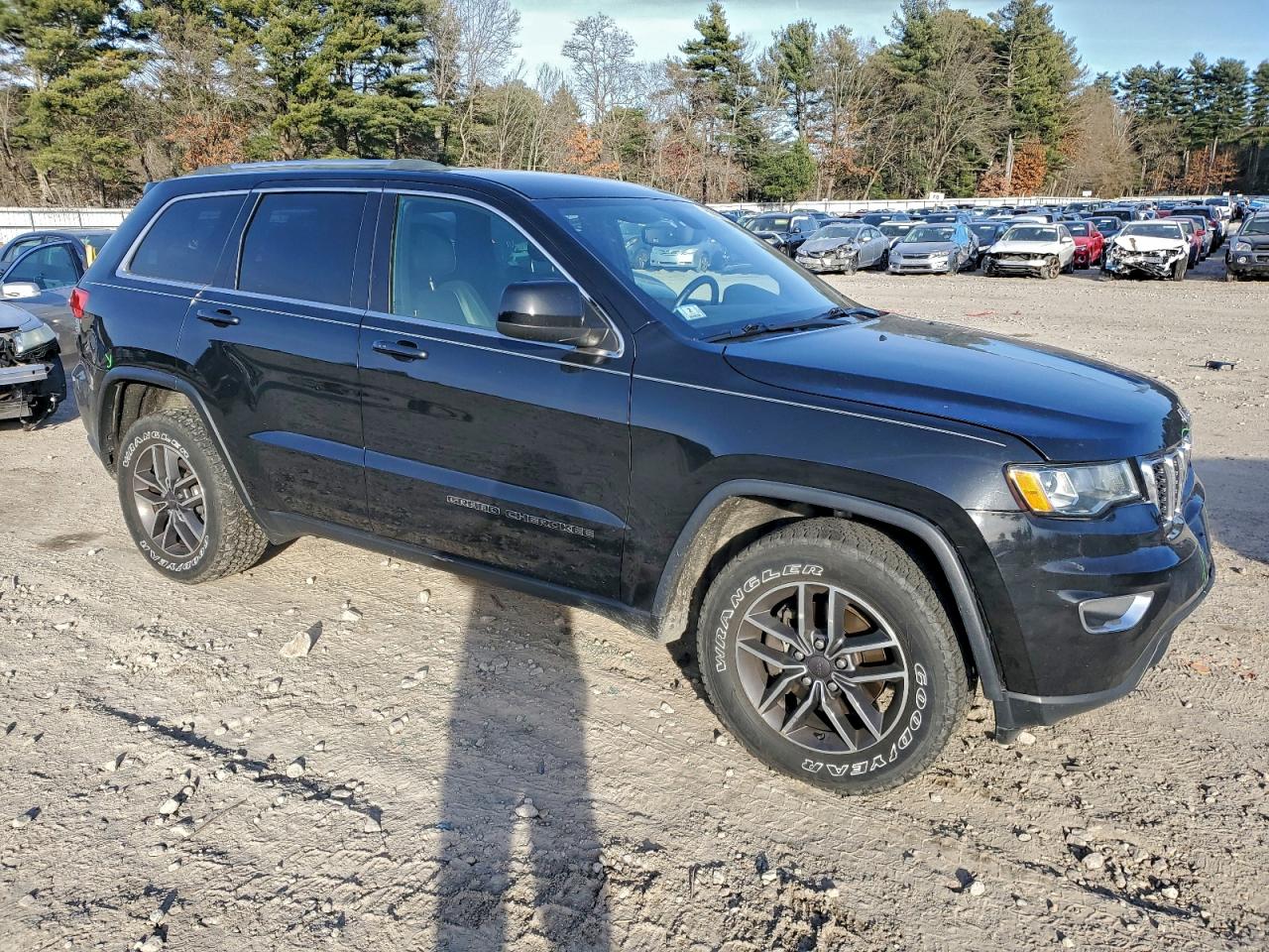 JEEP GRAND CHEROKEE LAREDO