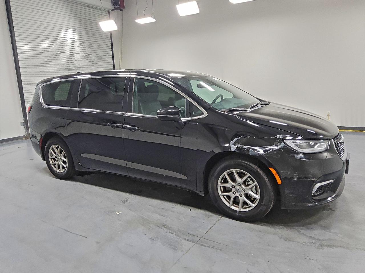 CHRYSLER PACIFICA SELECT