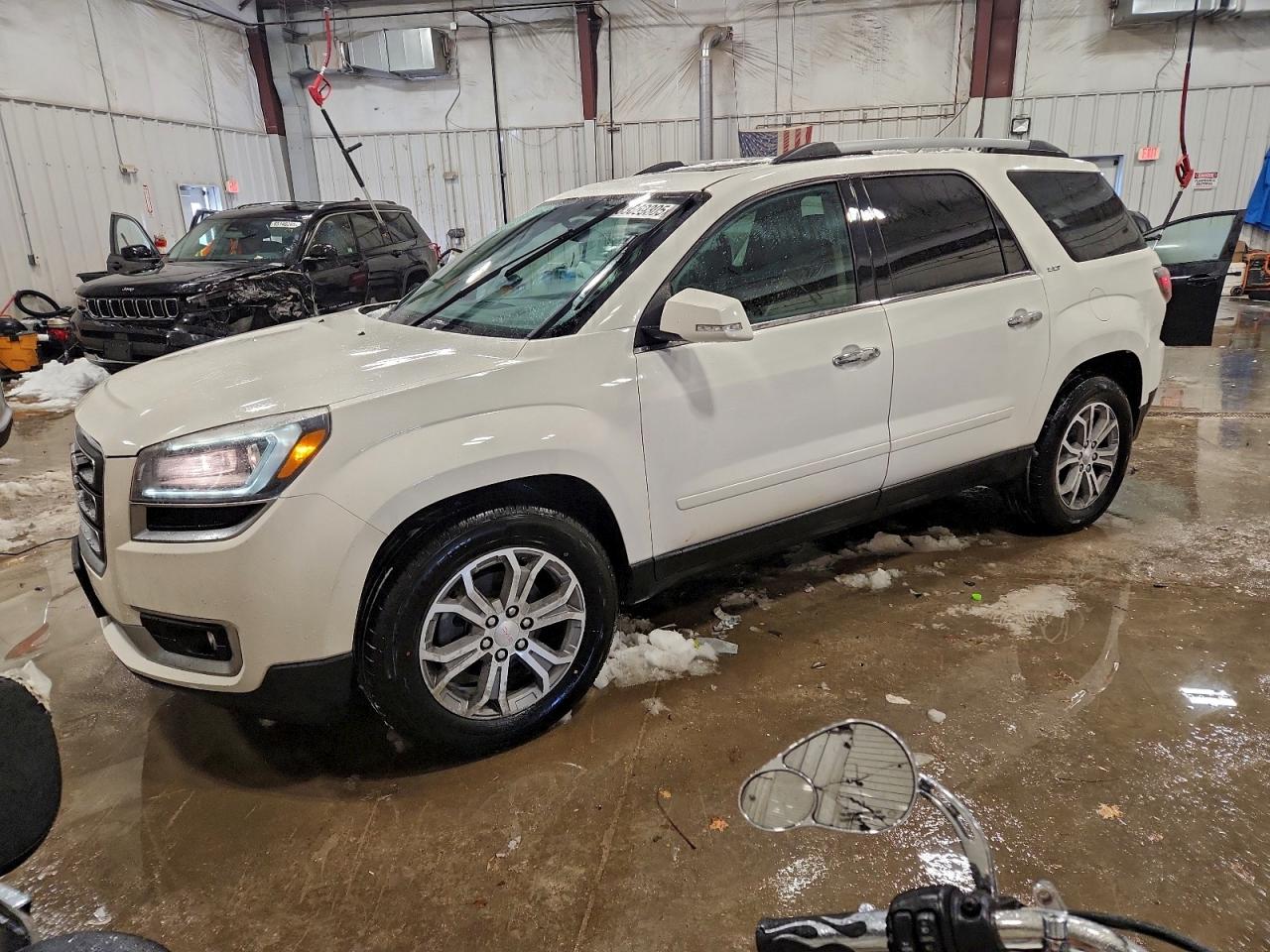 GMC ACADIA SLT-1