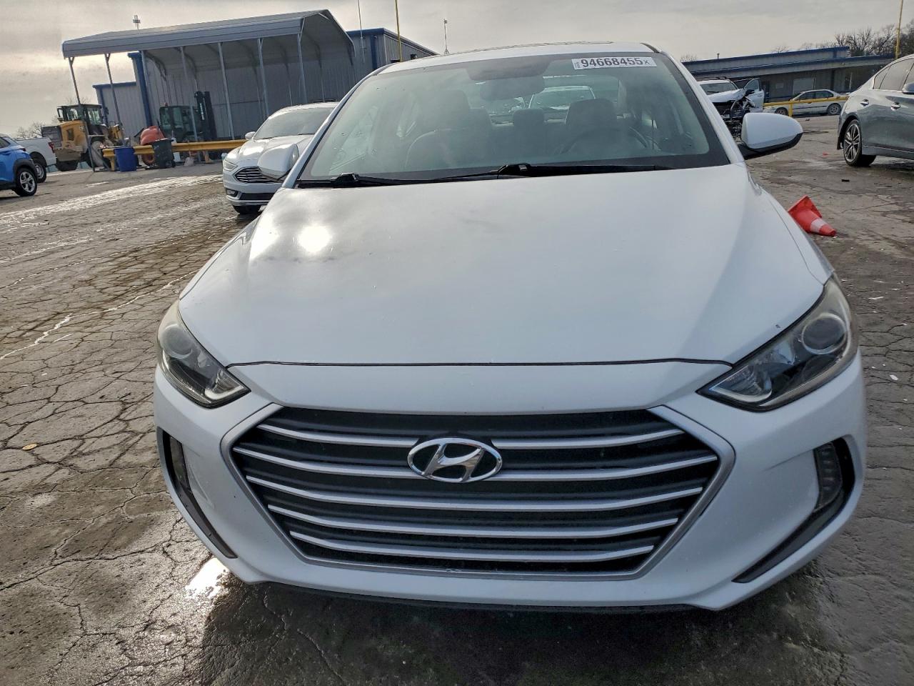 HYUNDAI ELANTRA SE