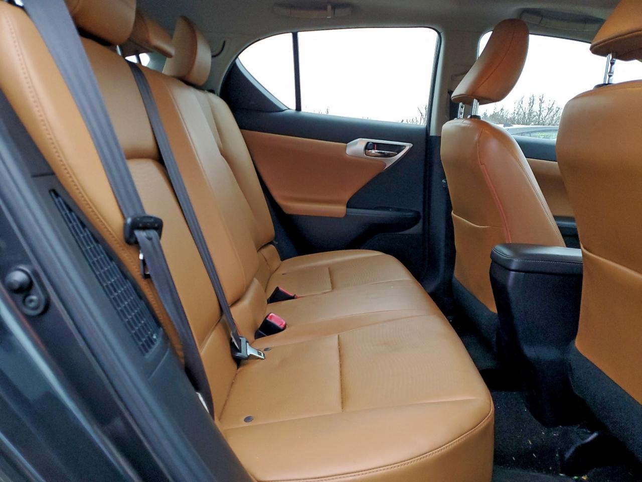 Lot #3310319064 2011 LEXUS CT 200