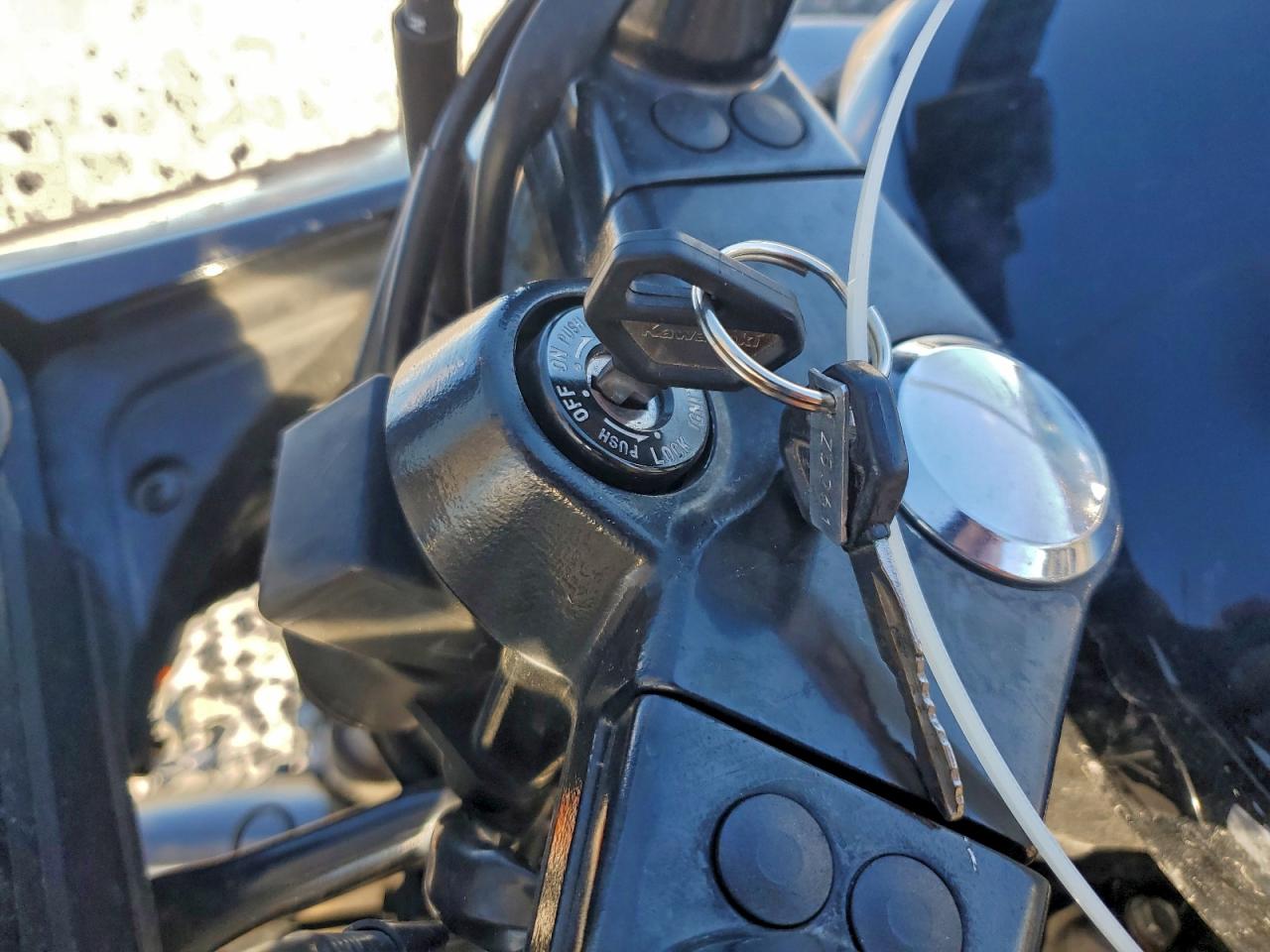 Lot #3318099369 2005 KAWASAKI EX500