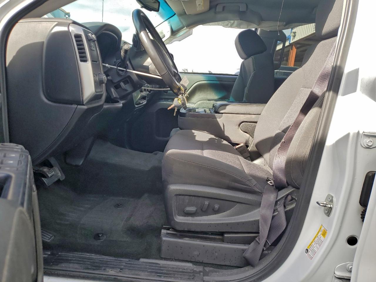 CHEVROLET SILVERADO C1500 LT